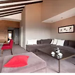 Vanessa Hotel