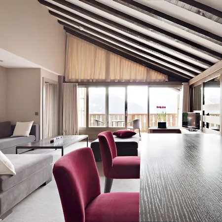 Vanessa Hotel