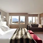Vanessa Hotel 4*