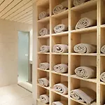 Vanessa Hotel