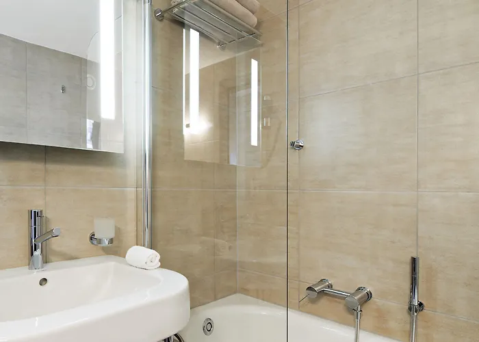 凡妮莎酒店 酒店