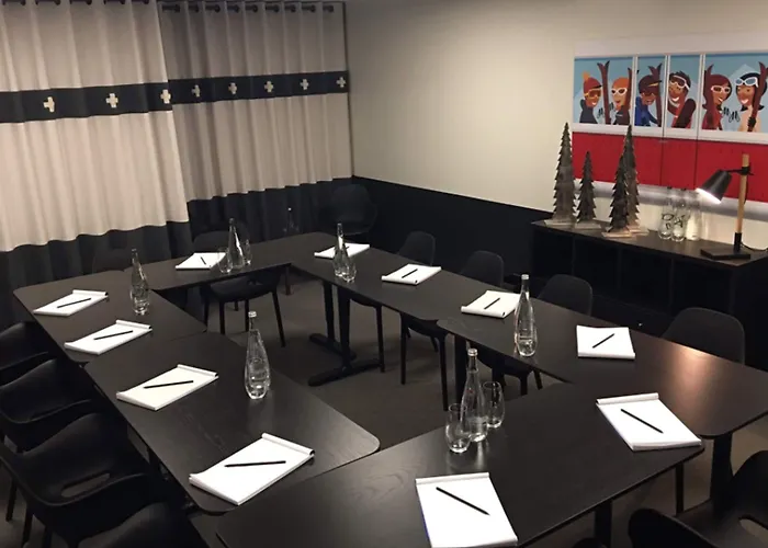 凡妮莎酒店 韦尔比耶